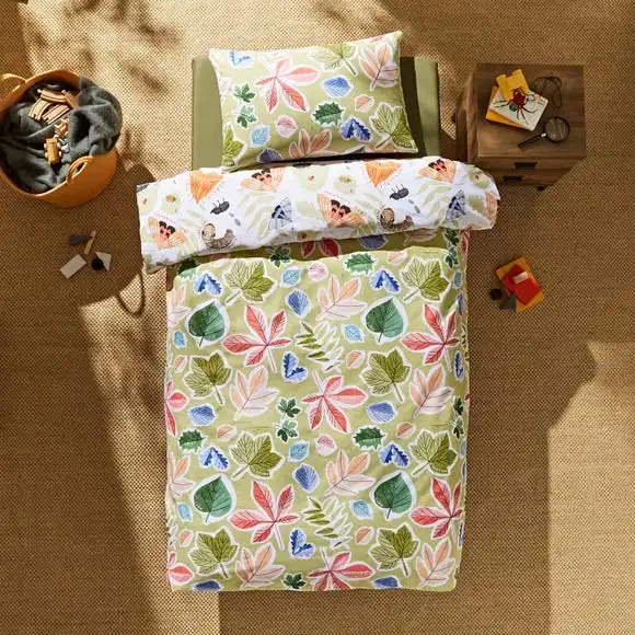 Natural History Museum Mini Beasts 100% Cotton Duvet Cover And Pillowcase Set 4 Natural History Museum Mini Beasts 100% Cotton Duvet Cover And Pillowcase Set - Image 2