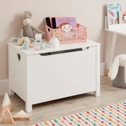 Dunelm Kid's Heart Cut Out Toy Chest